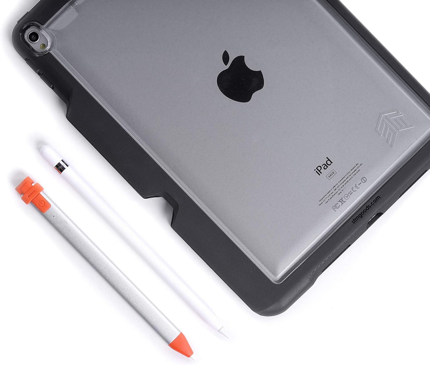 STM Dux Shell, Sleek case for Apple iPad Pro 11 Supports Apple Keyboard Folio - Black (stm-222-221JV-01)