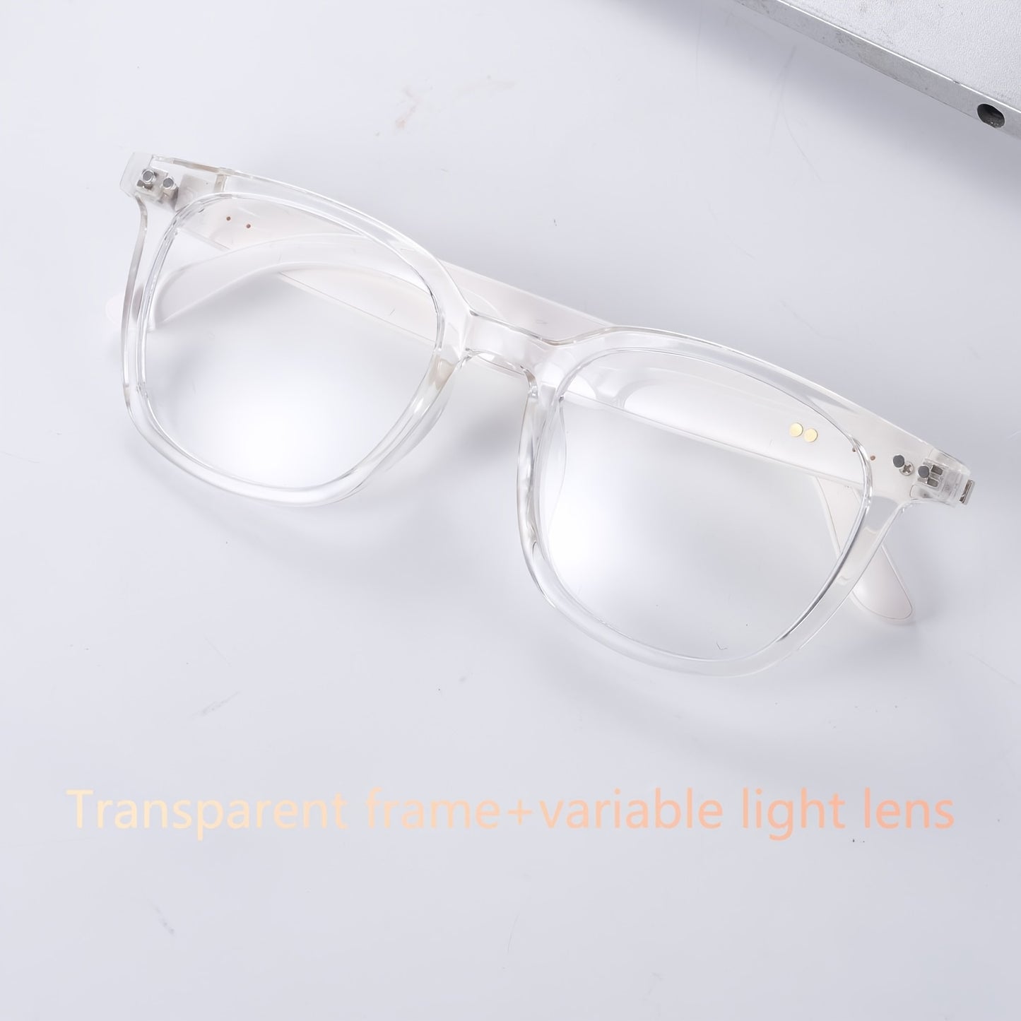The New Smart Glasses Can Automatically Change The Lens To Sunglasses In The Sun, With Built-in Microphone And Speaker, High-definition Voice Calls And HiFi Music Quality. Smart Audio Glasses Are Suitable For Sports, Driving, Fishing, And Daily Wear At H