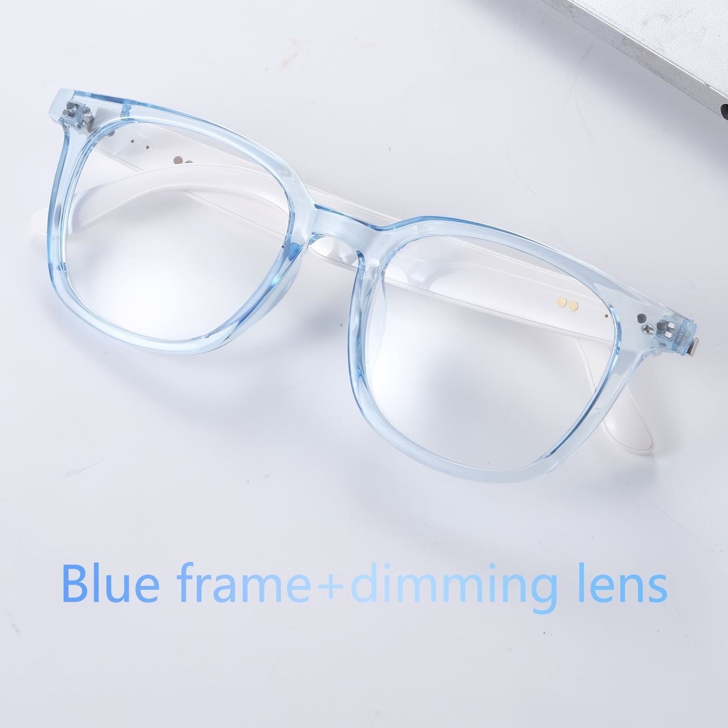 The New Smart Glasses Can Automatically Change The Lens To Sunglasses In The Sun, With Built-in Microphone And Speaker, High-definition Voice Calls And HiFi Music Quality. Smart Audio Glasses Are Suitable For Sports, Driving, Fishing, And Daily Wear At H