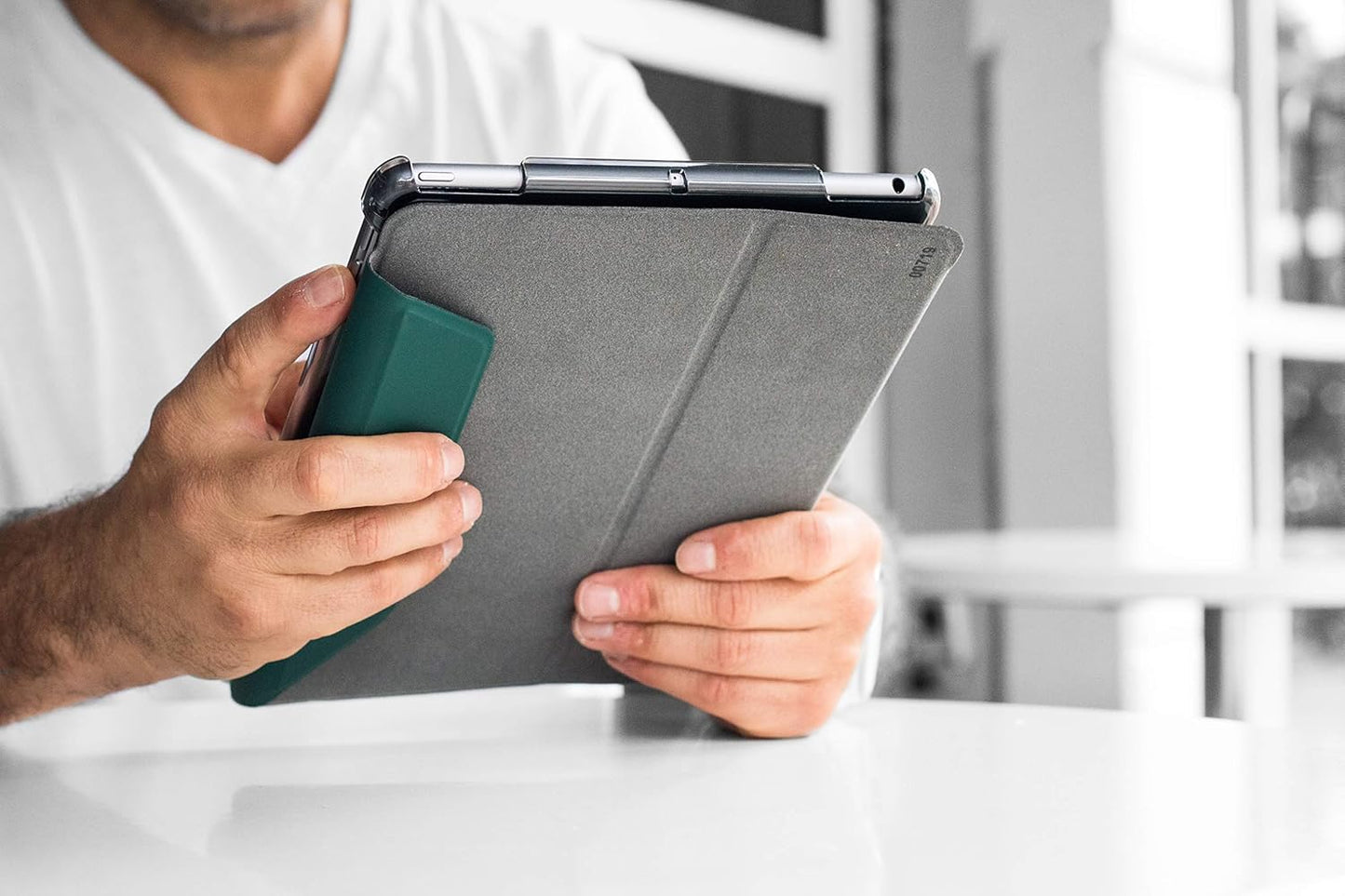 STM Dux Studio for iPad Pro 11&#34; (4th/3rd/2nd/1st Gen) - Ultra Protective Case with Apple Pencil Storage &amp; Sleep/Wake Cover - Midnight Blue (stm-222-288KZ-03)